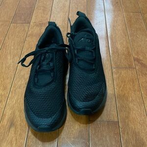 Girls all black Nike 270 sneakers